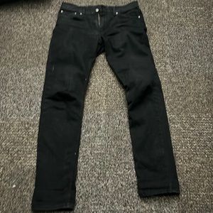 Levi’s black jeans
